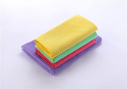 Best Towels for Cleaning Glass: Top Picks for Streak-Free Results