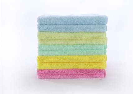 Tips for Effortless Cleaning with Microfiber Cloths